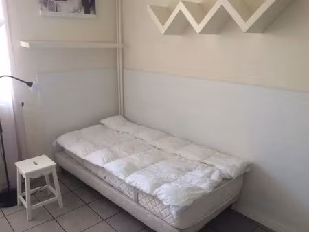 location meublée appartement 1 pièce 16 m² à gradignan (33170)  540 €