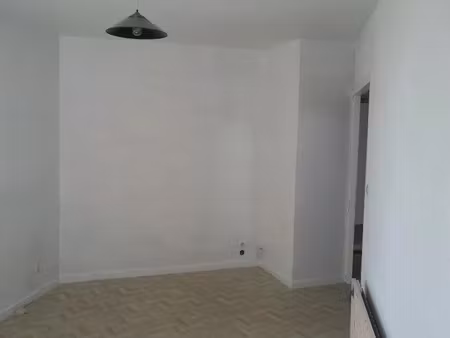 location appartement 1 pièce à talence (33400)  580 €