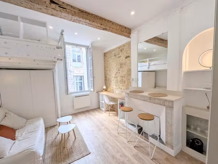 location meublée appartement 1 pièce 23 m² à montpellier (34000)  610 €
