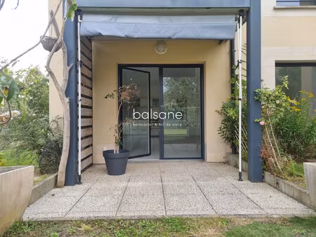 portes d'honfleur appartement de plain-pied 2 chambres + jardin