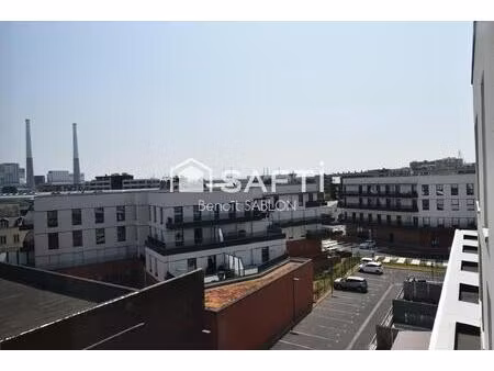 appartement récent 54m²  balcon  stationnement
