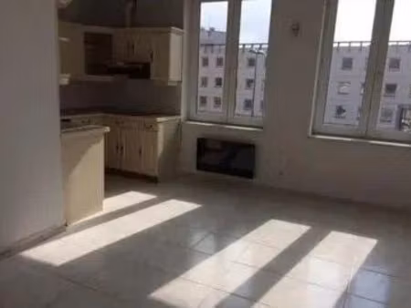 location appartement 2 pièces 48 m² à lille (59000)  750 €