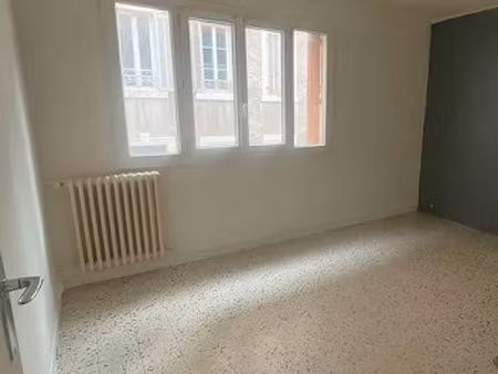 location meublée appartement 2 pièces 38 m² à marseille 5ème (13005)  750 €