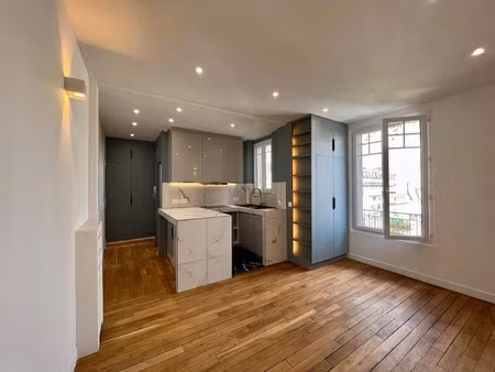 location meublée appartement 1 pièce 24 m² à paris 17ème (75017)  977 €