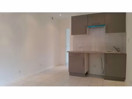 location meublée appartement 2 pièces 32 m² à cormeilles-en-parisis (95240)  800 €