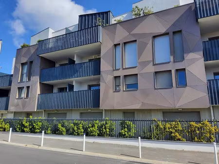location appartement 2 pièces 46 m² à la rochelle (17000)  950 €