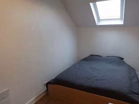 location meublée appartement 2 pièces 28 m² à versailles (78000)  750 €