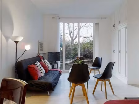 location meublée appartement 1 pièce 35 m² à neuilly-sur-seine (92200)  1 390 €