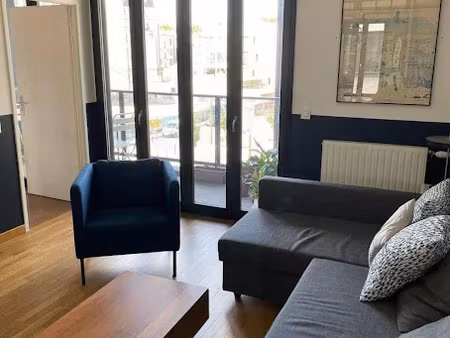 location meublée appartement 3 pièces 70 m² à pantin (93500)  1 800 €