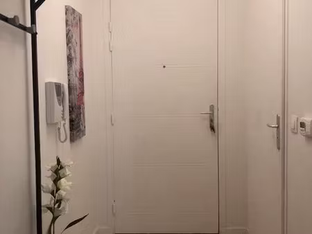location meublée appartement 1 pièce 26 m² à corbeil-essonnes (91100)  780 €
