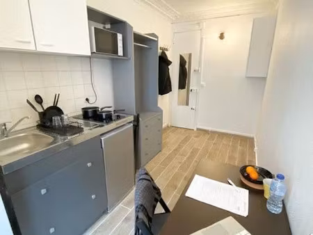 location meublée appartement 1 pièce 11 m² à paris 9ème (75009)  745 €