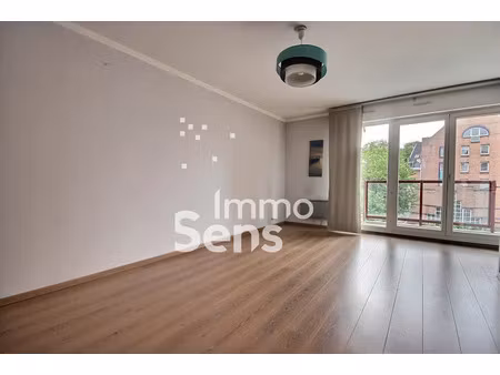location appartement 2 pièces 46.75 m² à lille (59000)  790 €