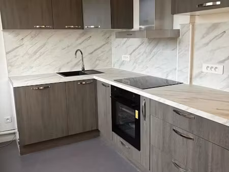 location appartement 3 pièces 64 m² à belfort (90000)  899 €
