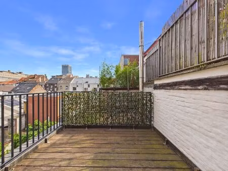 duplex à louer à rue de danemark 30 saint-gilles (vbe48239)