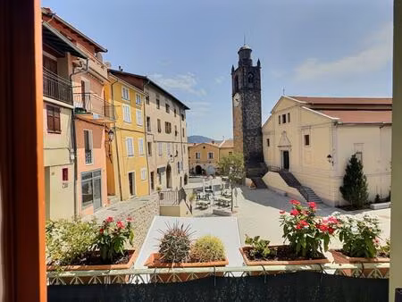 découvrez cette opportunité d’acheter 2 appartements et d’en louer 1