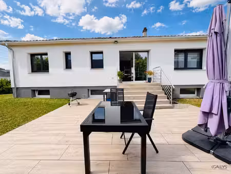 maison individuelle renovée / 126m² - dpe c - sous-sol complet