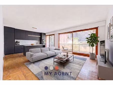 appartement avec balcon sur jardin  calme et fort potentiel