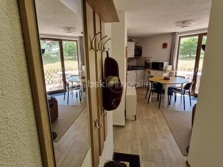 appartement 2 pieces rez de jardin