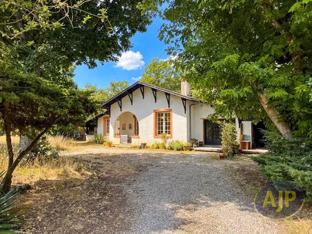 taussat vente en viager libre belle villa