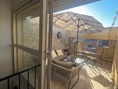 maison de village avec terrasse tropézienne à vendre – rousset (13790)