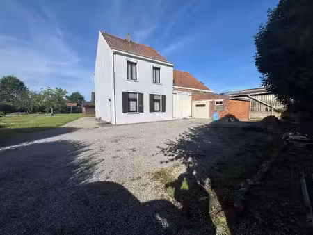 achteringelegen huis op ruim perceel - toplocatie