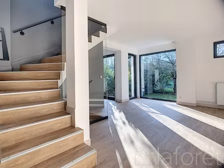 location maison 6 pièces 145.83 m² à sceaux (92330)  3 474 €