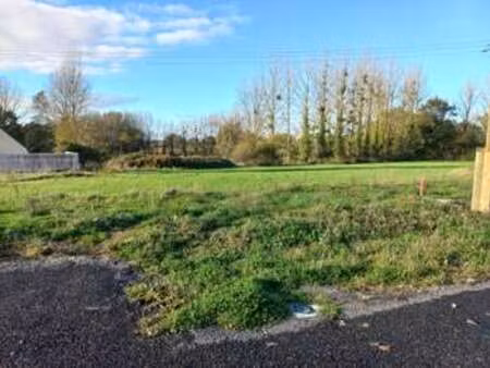 vente terrain à lanvallay (22100) : à vendre / lanvallay