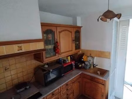 appartement t3/t4 avec cave  double balcons  le canet