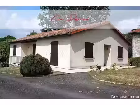 vente maison 5 pièces 134 m² à la péruse (16270)  138 450 €