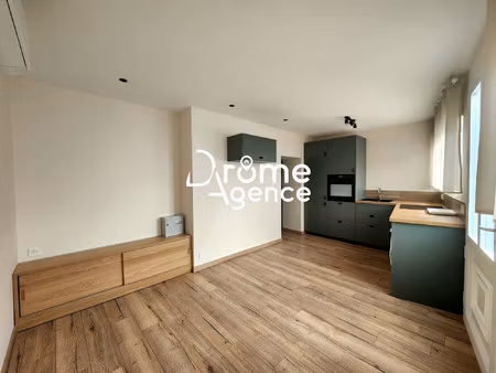 location appartement 2 pièces 28m² bourg les valence 26500