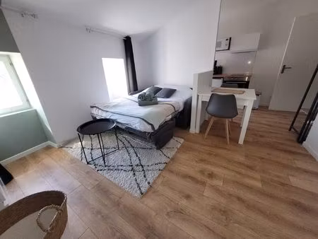 location appartement 1 pièce 23m² st jean d angely 17400