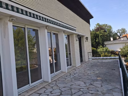 location maison 6 pièces 219 m2 le perreux-sur-marne (