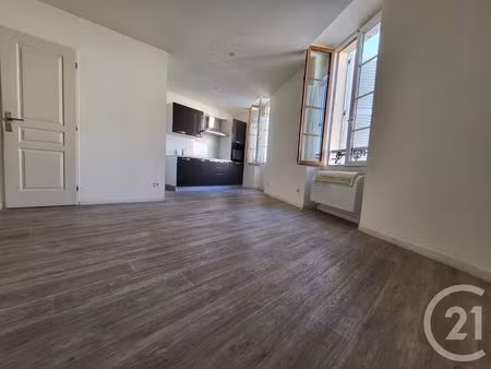 location appartement 2 pièces 31m² salon de provence 13300