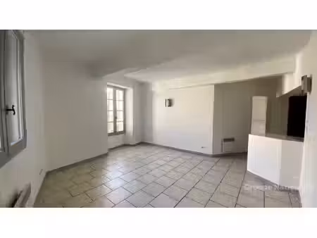 location appartement 3 pièces 60m²