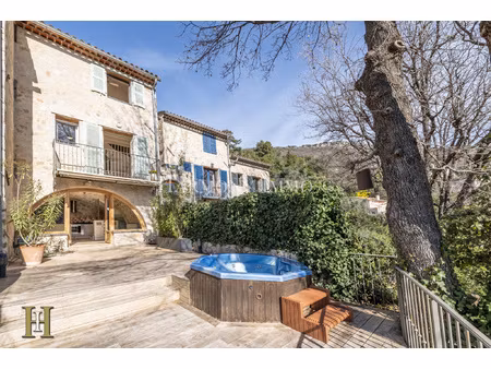 location maison 3 pièces 72m² grasse 06520