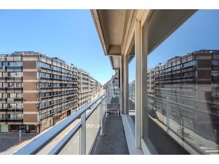 appartement te koop in oostende met 2 slaapkamers