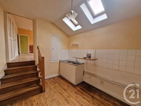 location appartement 2 pièces 42m² st pierre le moutier 58240
