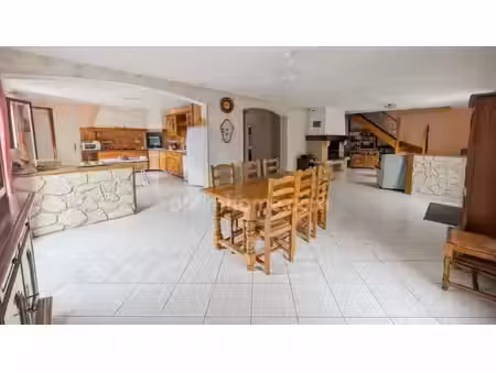 vente maison 6 pièces 234 m² saint-mesmin (24270)