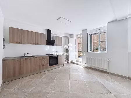 location appartement 3 pièces 53m²