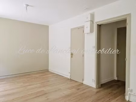 location appartement 1 pièce 23m² chauny 02300