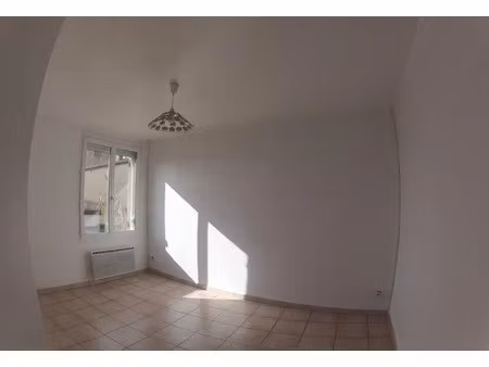 location maison 2 pièces 42 m² à blaye (33390)