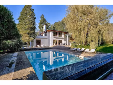 location meublée maison 10 pièces 425.91 m² à morainvilliers (78630)  18 000 €