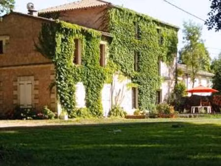vente maison à saint-dizant-du-gua (17240) : à vendre / 322m² saint-dizant-du-gua