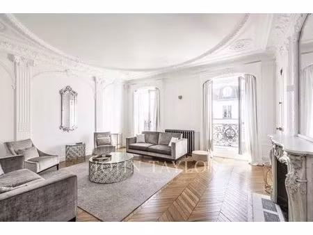 appartement de luxe de 4 pièces en location à champs-elysées  madeleine  triangle d’or  fr