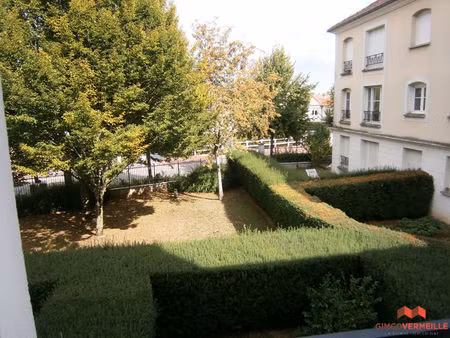 location appartement 1 pièce 24m²