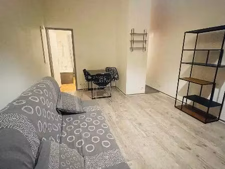 location appartement 1 pièce 28 m² à bordeaux (33000)