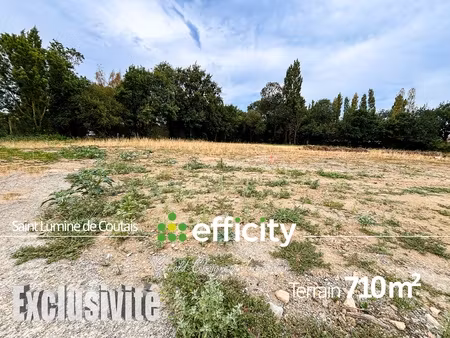 terrain - 710 m²