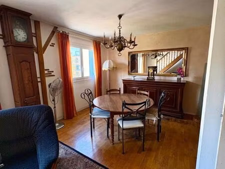 duplex t3 avec cave et 2 places de parking sécurisées – beau potentiel à proximité des all