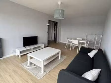 location appartement 3 pièces meublé au havre (76600) : à louer 3 pièces meublé / 66m² le 