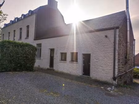 loft de 80 m2 - 1 ch - jardin - parking